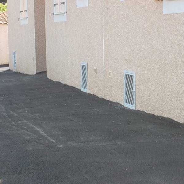 porte de vide sanitaire à la Mède près de Martigues