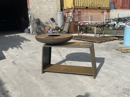 Fabrication sur mesure et personnalisable de braséro en tôle Corten à Châteauneuf Les Martigues