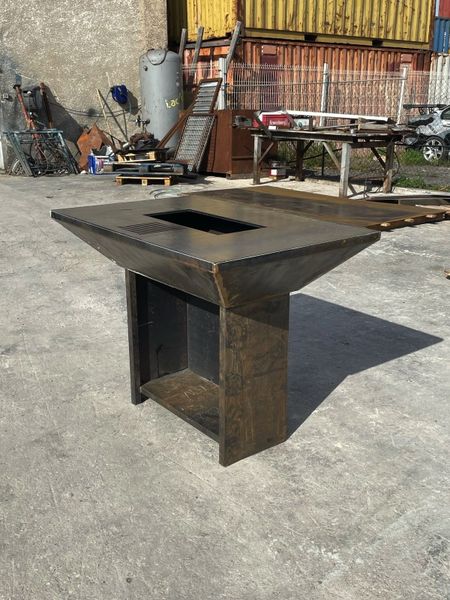 Fabrication sur mesure et personnalisable de braséro en tôle Corten à Châteauneuf Les Martigues