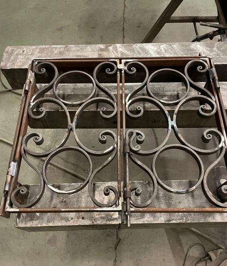 Création sur mesure d’une grille Pare-Étincelles pour Cheminées à Marignane