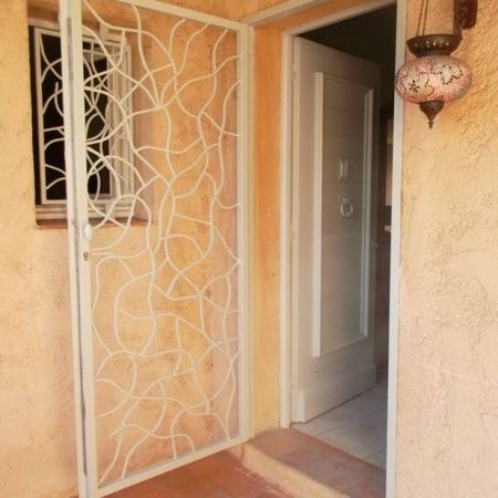 grille pour porte d entrée