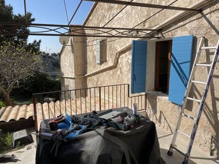 Création et installation d'une pergola sur mesure en fer forgé à Marignane
