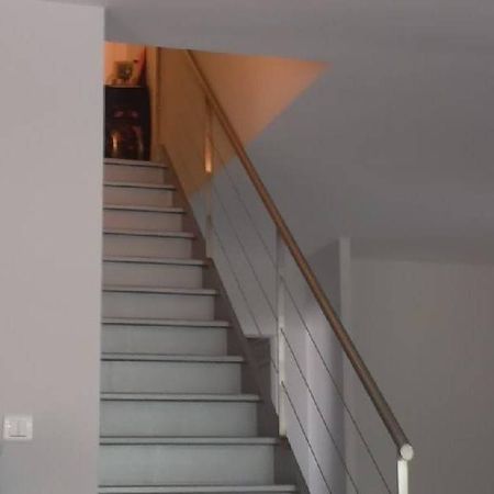 Conception de rampe d'escalier moderne en inox dans les Bouches du Rhône